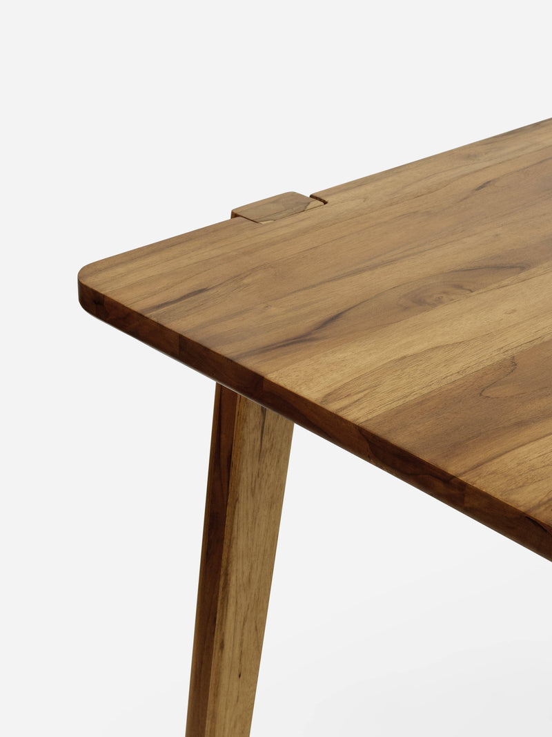 Apanas Dining Table