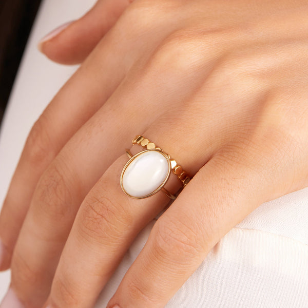 Gold Grande Oval Pearl Ring