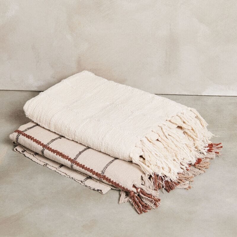 SeaShell White Handloom Cotton Textured Weighted Throw Blankets and Throws Studio Variously 