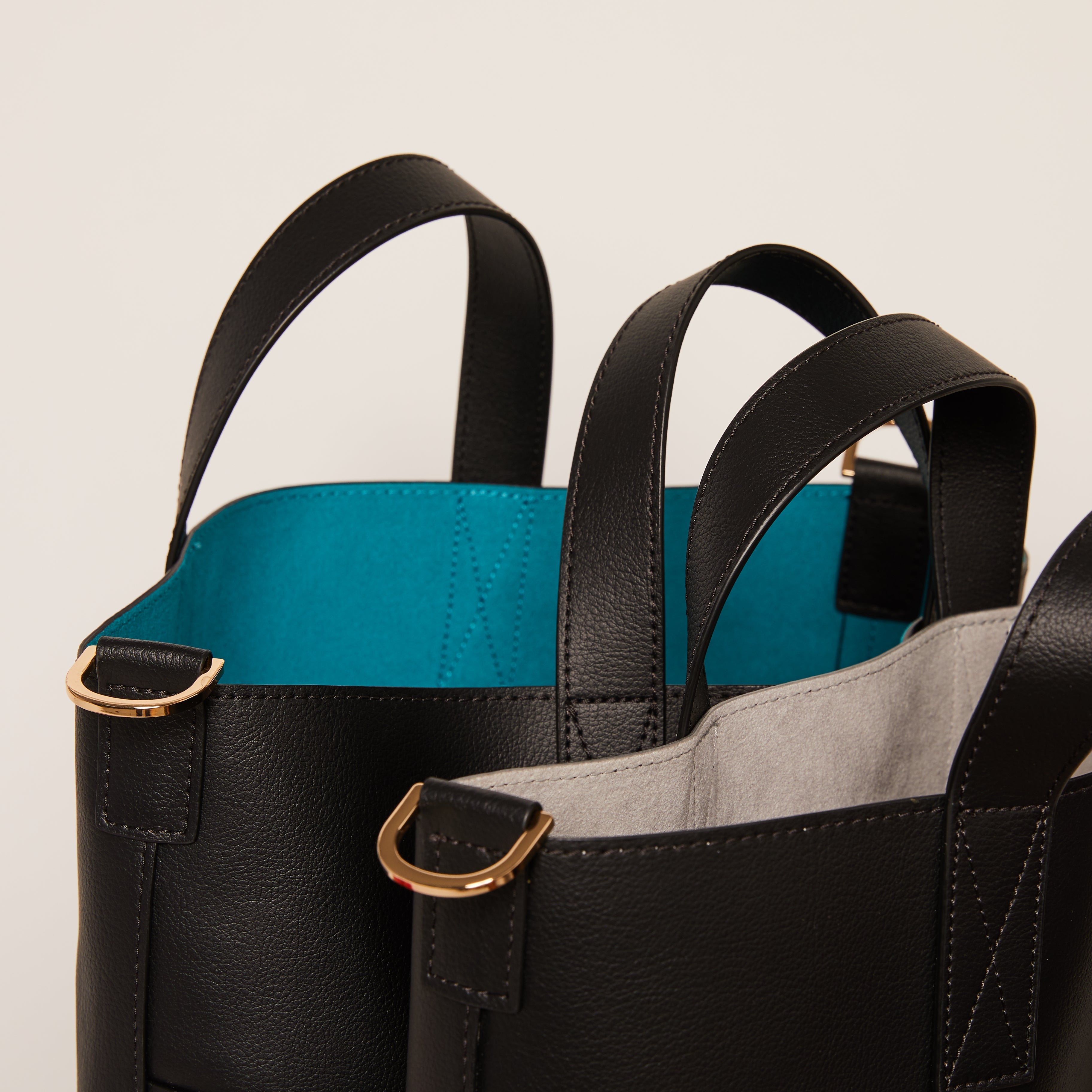 MOJO X Pac-man-Nyc Subway Backpack : : Bags, Wallets and Luggage